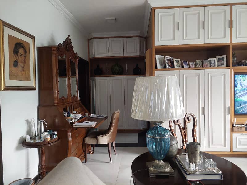1 KANAL HOUSE FOR SALE IN DHA PHASE 4 Block GG 4
