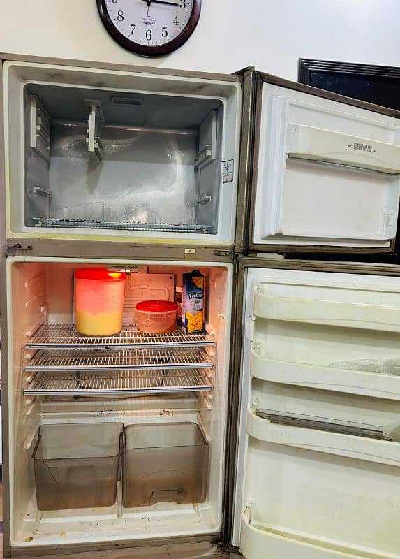 sale refrigerator 2 door 3