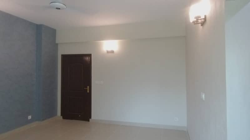 This Is A Three Bed Room Apartment With All Amenities. 4