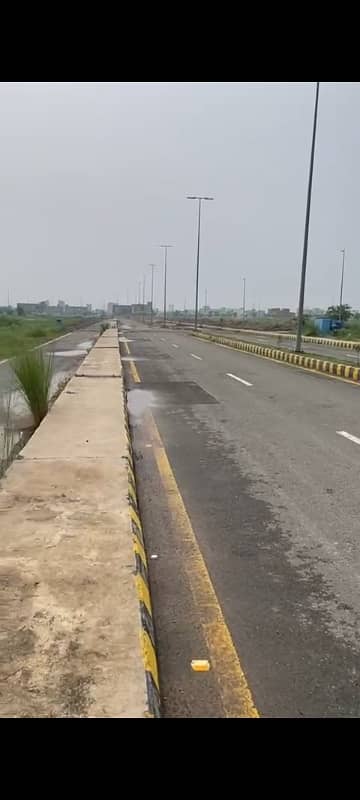 BEST LOCATION PLOT AT 100 FEET ROAD 3
