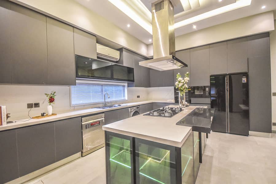 2 Kanal Ultra Modern Luxurious Corner House Fully Furnished Available For Sale 10