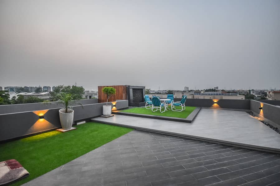 2 Kanal Ultra Modern Luxurious Corner House Fully Furnished Available For Sale 15