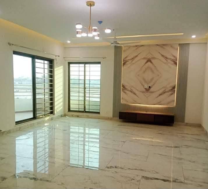 Brand New Facing Lake 3rd Floor Apartment Available For Rent 6
