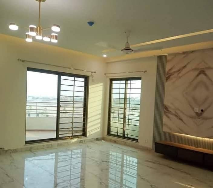 Brand New Facing Lake 3rd Floor Apartment Available For Rent 7