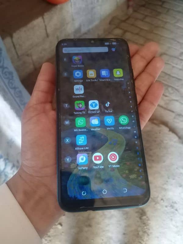 Tecno Spark 6go 1