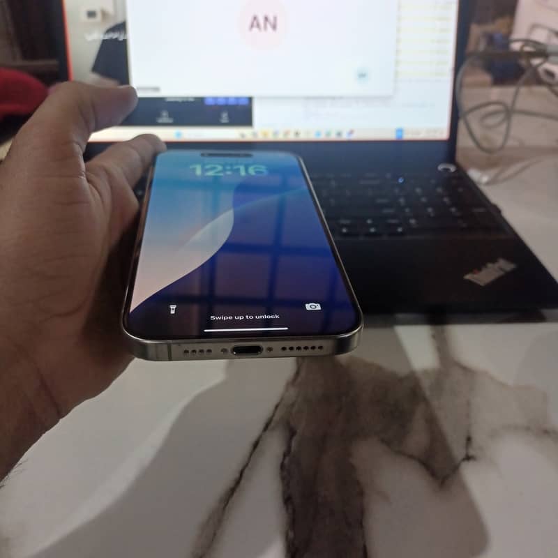 Apple iPhone 15 Pro Max 2