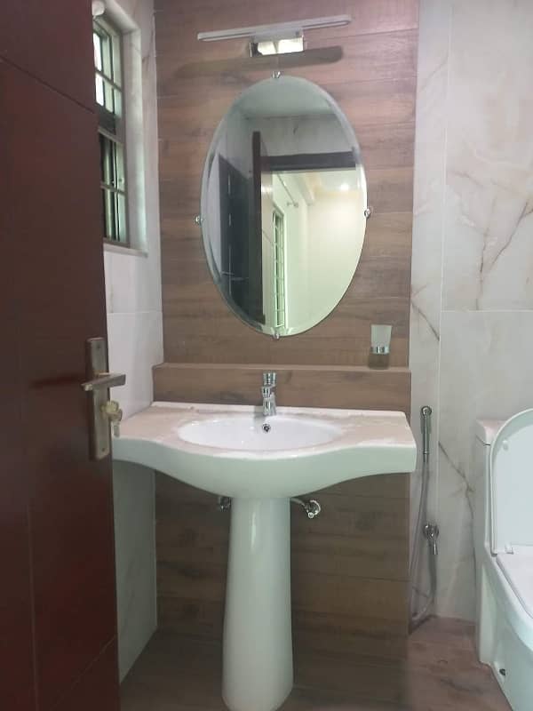3rd Floor Facing Lake Apartment For sale 6