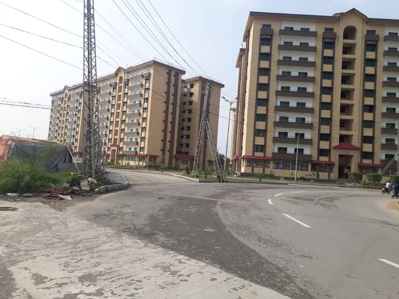 Army Housing Complex New Flat For Sale Is Askari 11 - Sector B Lahore 0