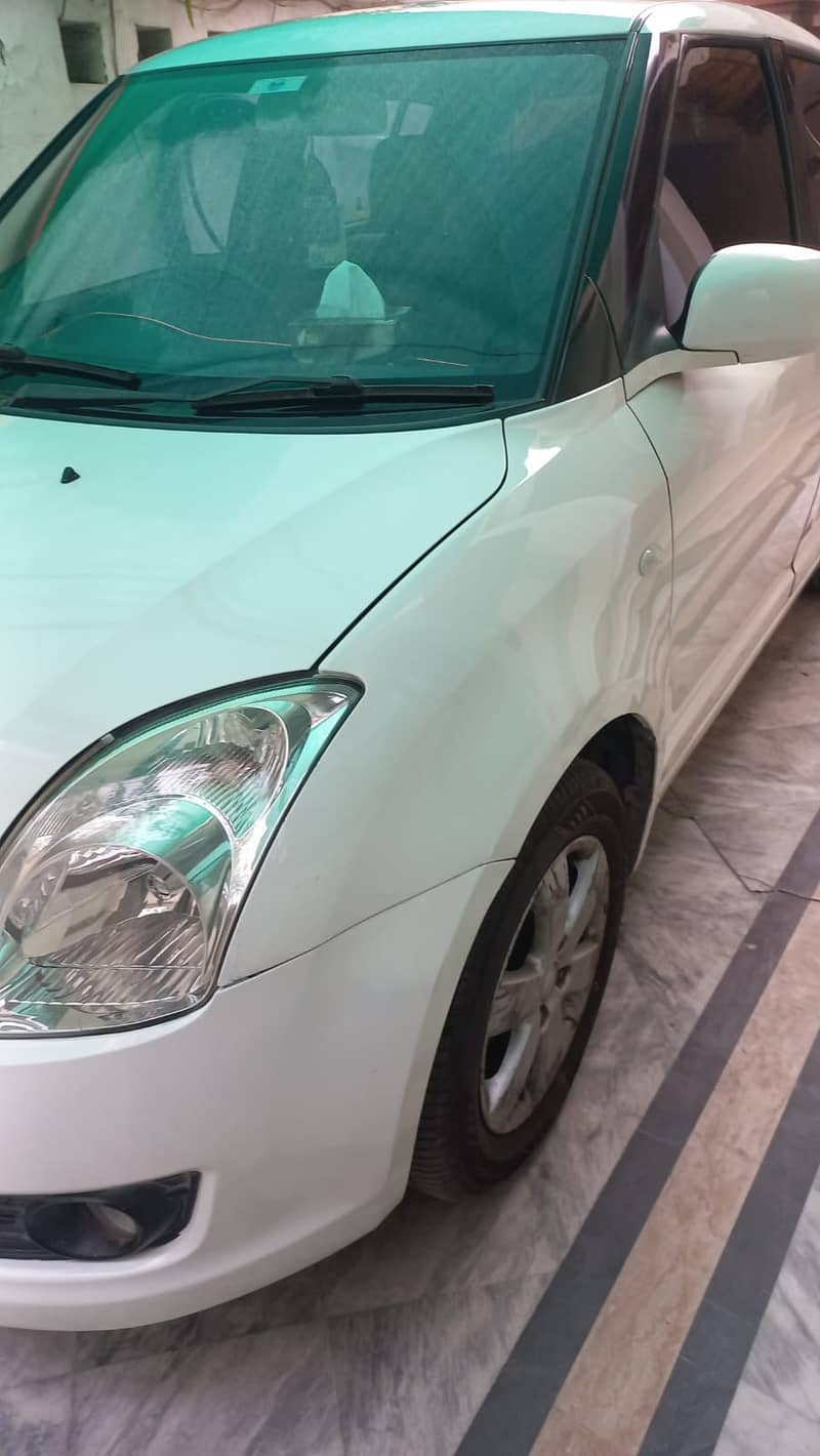 Suzuki Swift 2014 White 3