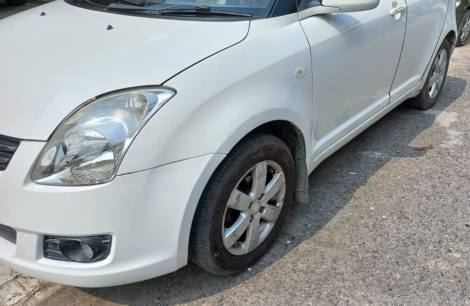 Suzuki Swift 2014 White 18