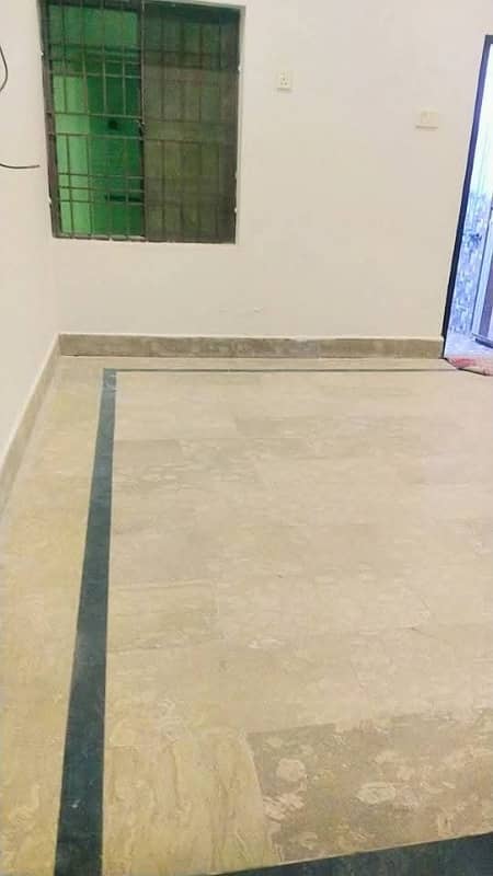 10 Marla Lower Portion Available For Rent In Model Town A 0