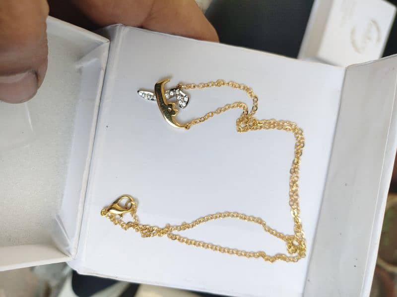 3 necklaces 4