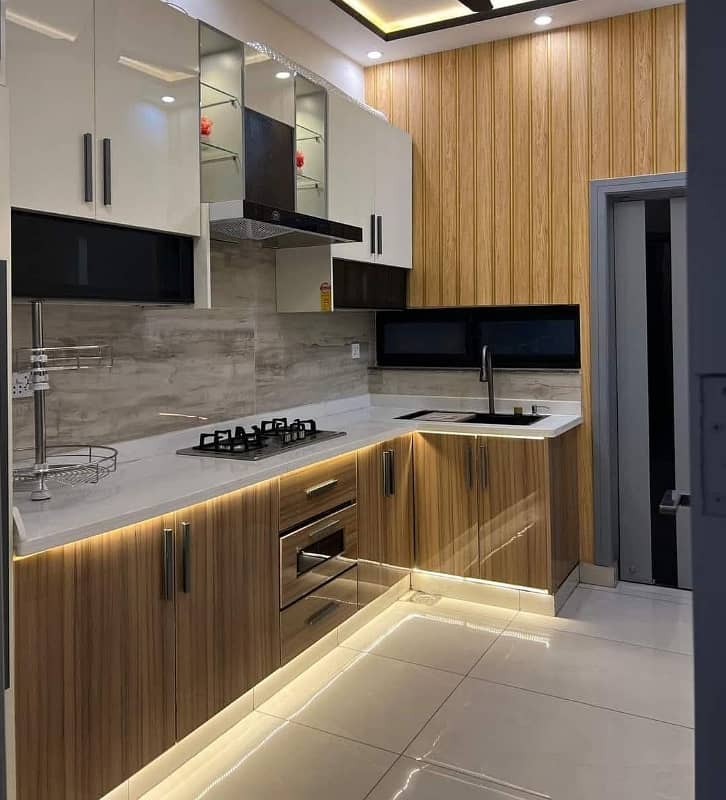Prime Location Affordable House For sale In Central Park - Block BB 1