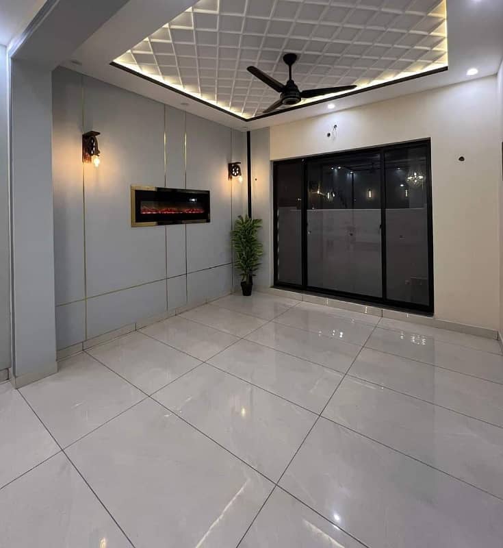 Prime Location Affordable House For sale In Central Park - Block BB 3