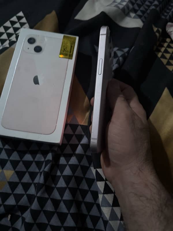 iPhone 13 pta approved like new with original box 100%waterpeakk 2