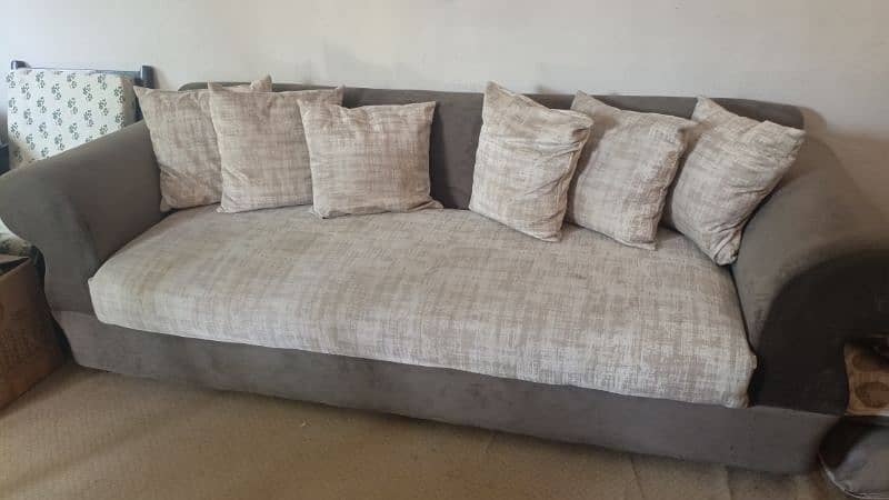 sofa set 5 seater + 1 saiti 1
