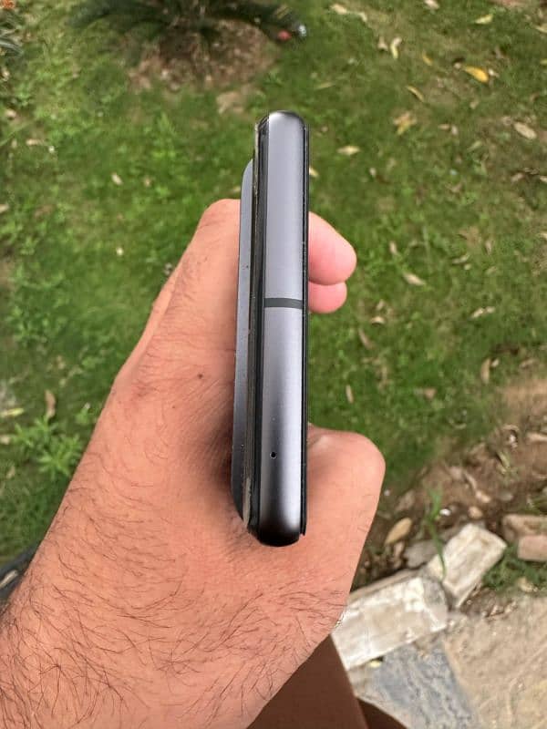Pixel 7 with Box NON-PTA 4