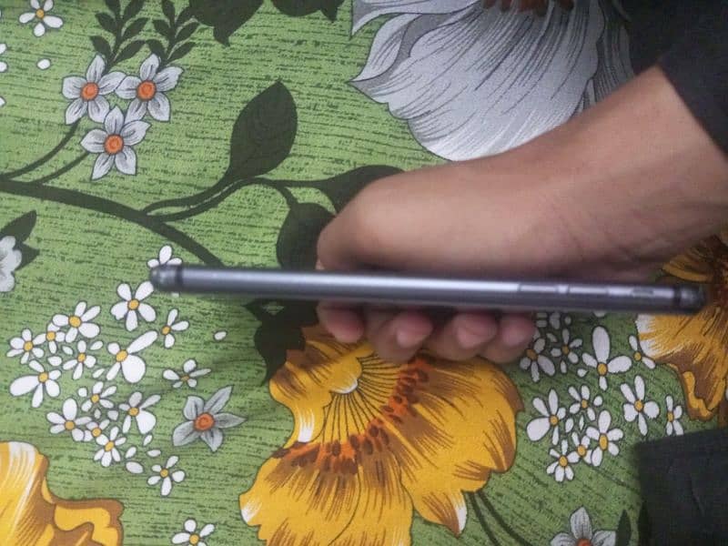 Iphone 8plus PTA approved 64 gb 5