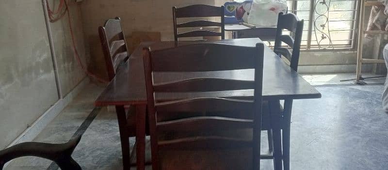 perfect dining table for 4 people family 1