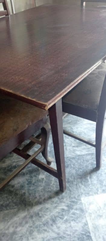 perfect dining table for 4 people family 6