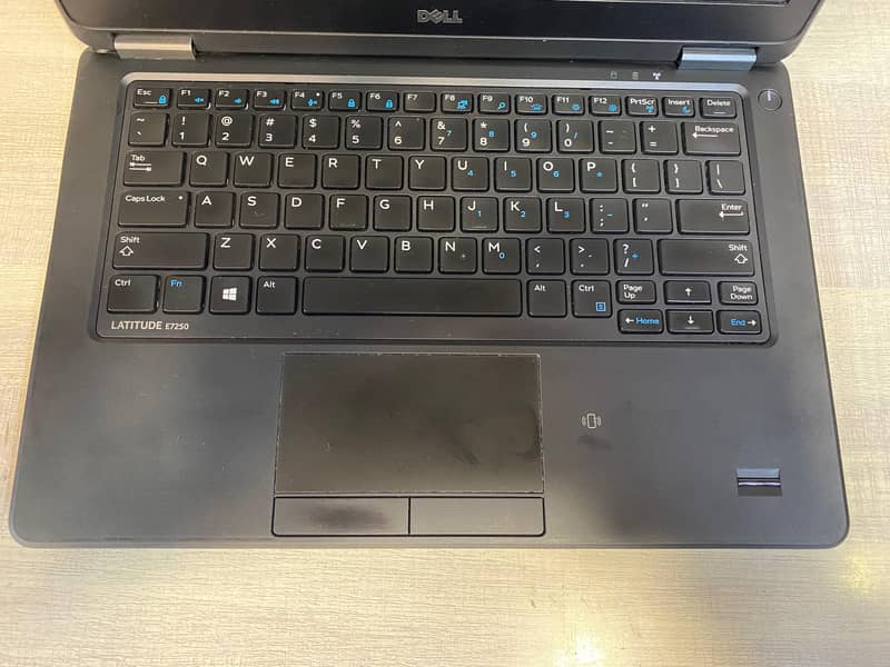 Dell Latitude E7480 Laptop Core i5 7th Gen 3