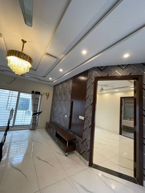 10 Marla Upper Portion In Formanites Housing Scheme For Rent At Good Location 7