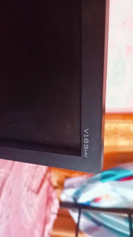 desktop with monitor 14 inch 8