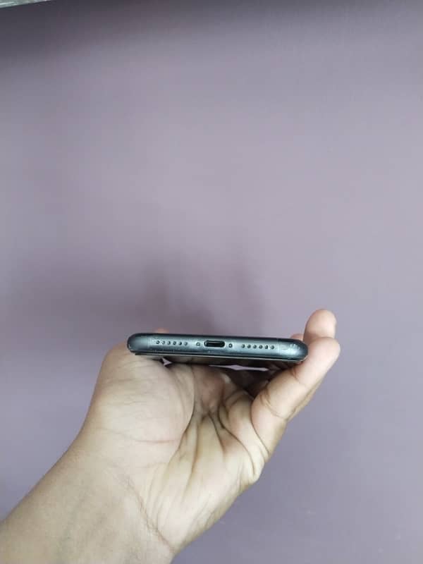 Iphone 11 Official Approved (128) GB 1