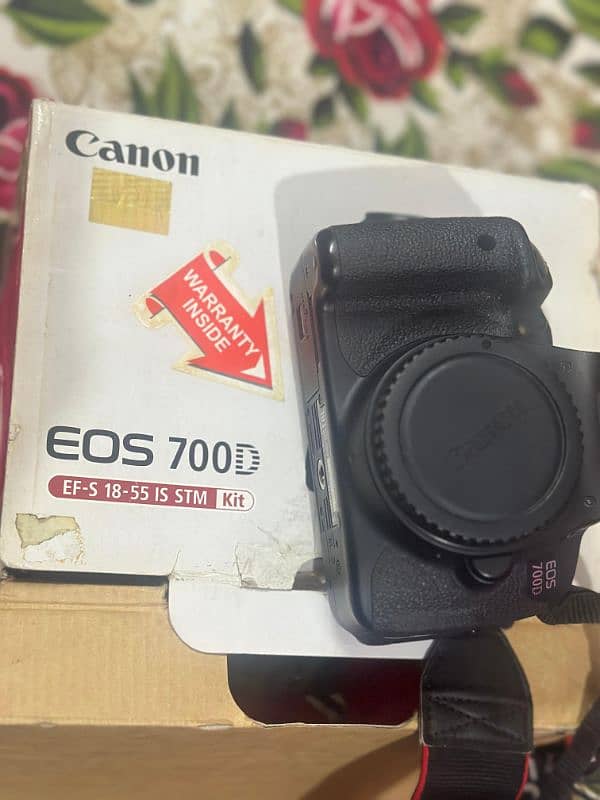 Canon EOS 700D Camera brand new condition 0