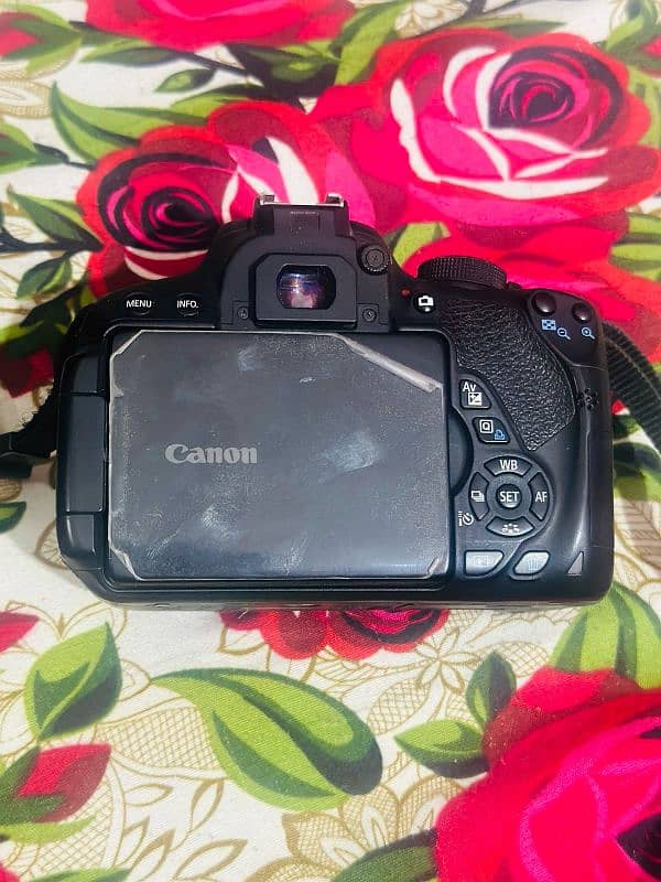 Canon EOS 700D Camera brand new condition 3