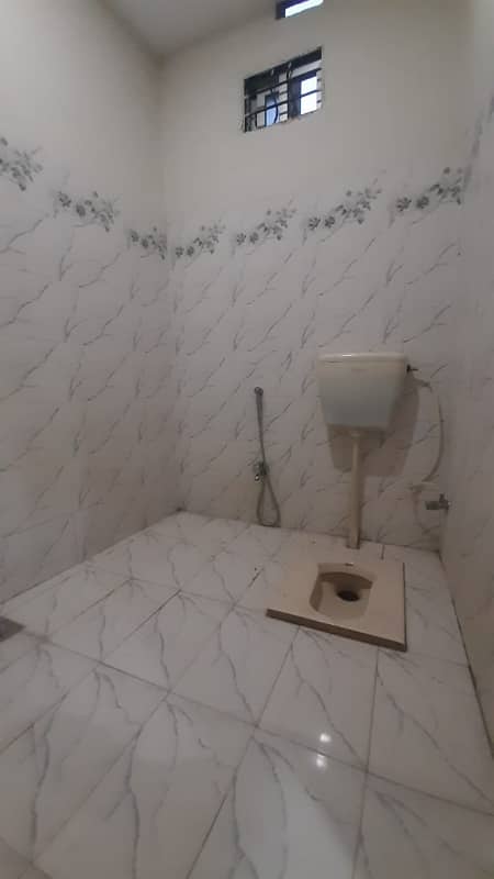 5 Marla Beautiful House In Formanites Housing Near Dha Phase 5 8
