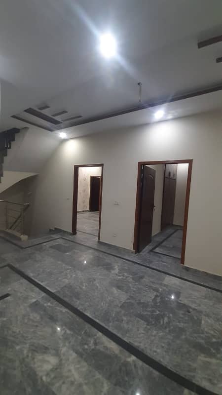 5 Marla Beautiful House In Formanites Housing Near Dha Phase 5 10