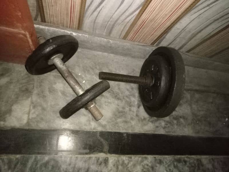 2 dumbbell 1 Rod 40kg weight 1