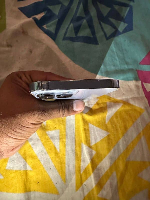 1phone 13 pro maxx 2