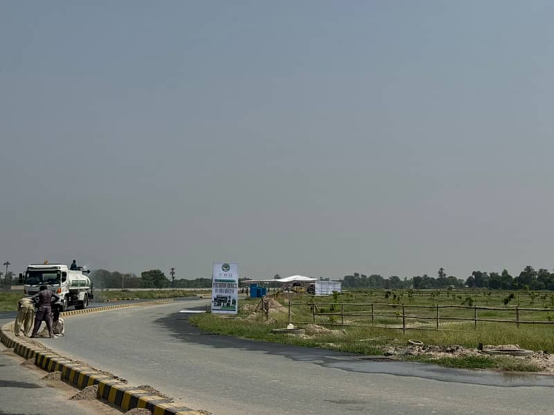1 Kanal Beautiful Location Plot Sector M 2