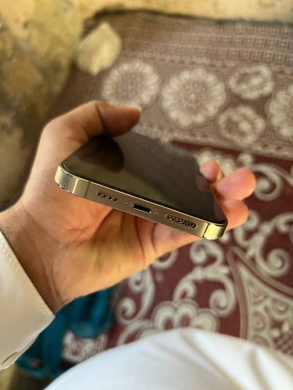 i phone 14 pro max jv 5