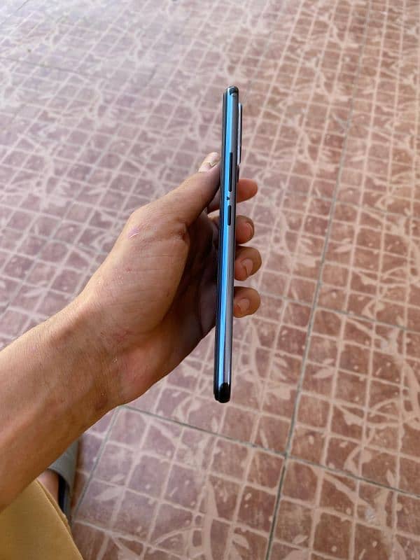 vivo v21e 8/128 1