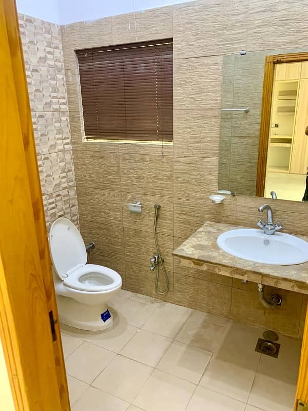 Beautiful 10 Marla Upper Portion Is Available For Rent 6