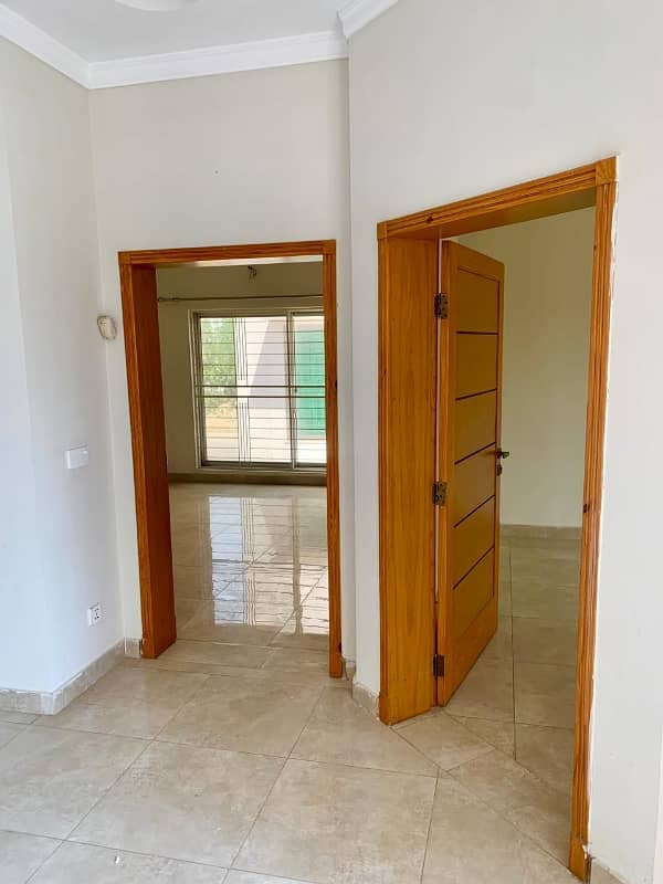 Beautiful 10 Marla Upper Portion Is Available For Rent 9