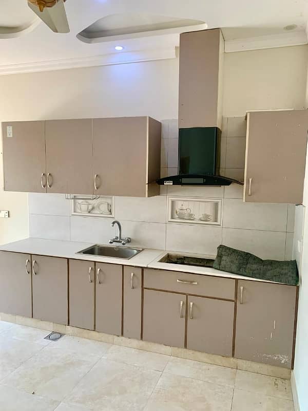 Beautiful 10 Marla Upper Portion Is Available For Rent 12