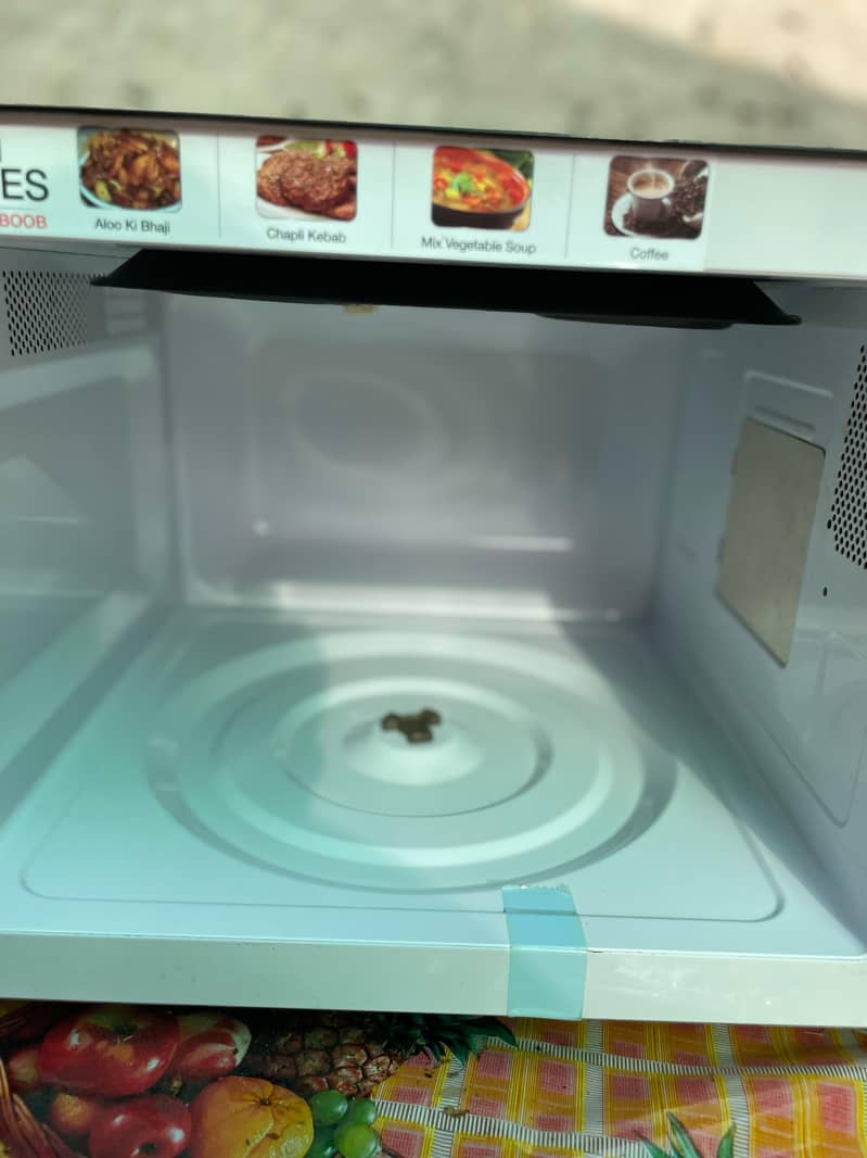 New Dawlance Microwave 36Liters 1