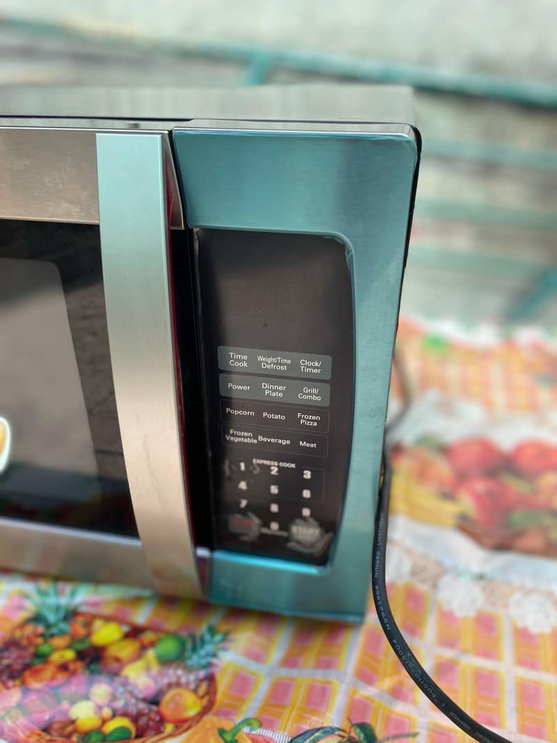 New Dawlance Microwave 36Liters 3