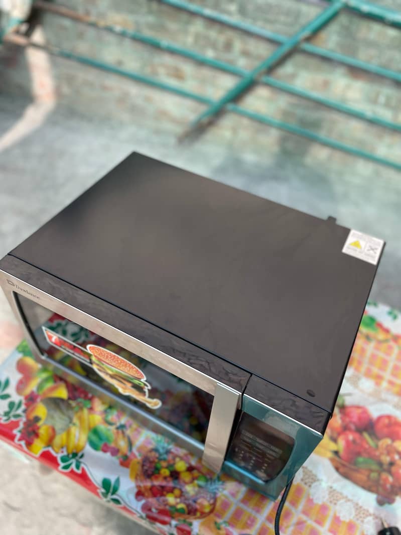 New Dawlance Microwave 36Liters 4