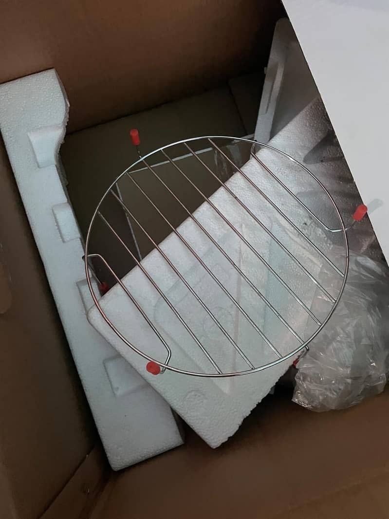 New Dawlance Microwave 36Liters 12
