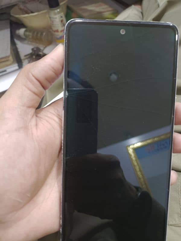 Samsung A 72 for sale at a good price 4