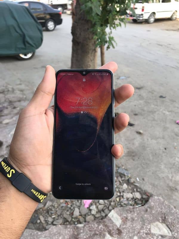 03189911135 wtsp Samsung A50 Urgent sale Panel change 2