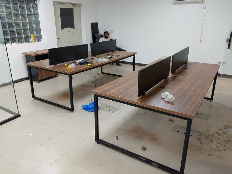 Computer Tables / Office Workstation / Meeting Tables and Furniture / 2
