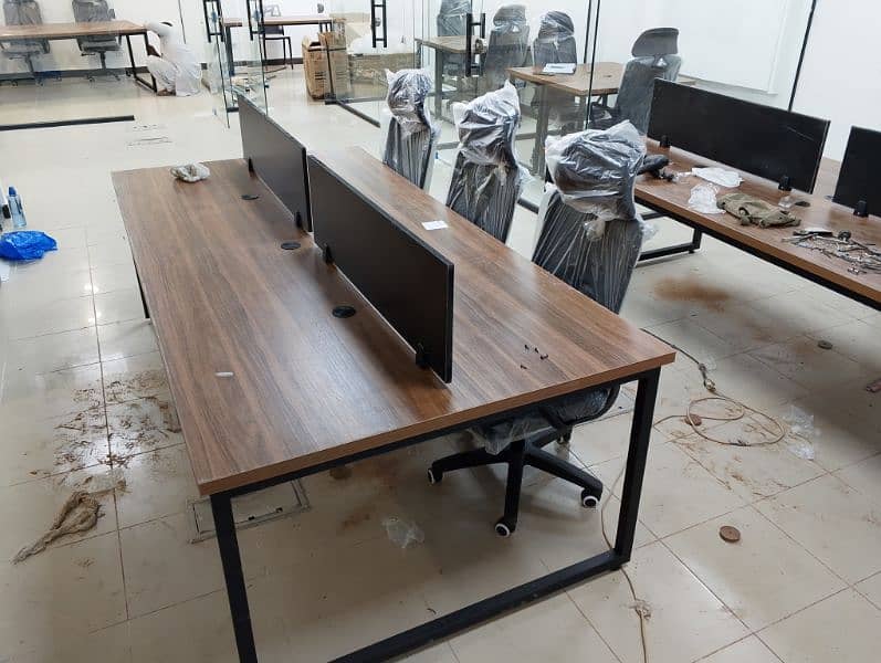 Computer Tables / Office Workstation / Meeting Tables and Furniture / 17