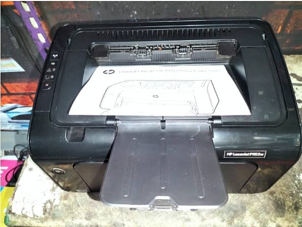 HP p1102w wireless printer 2