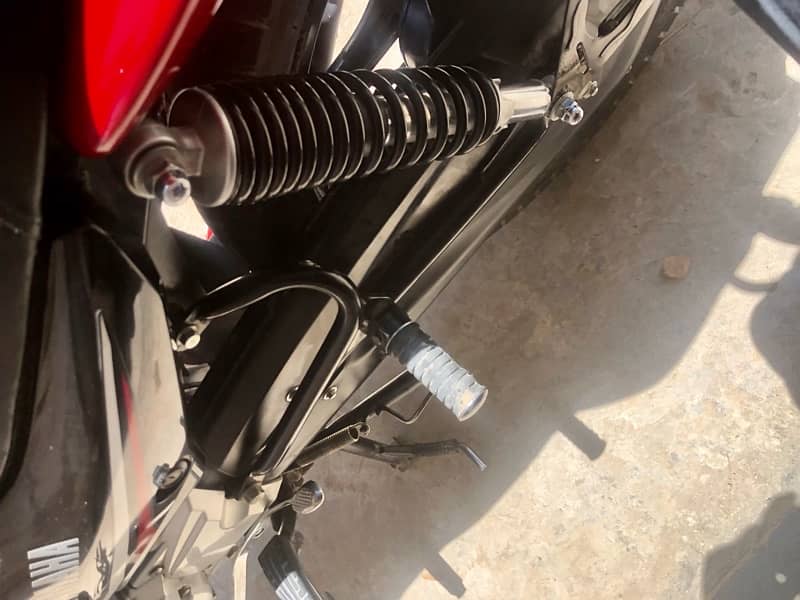YAMAHA 125 4